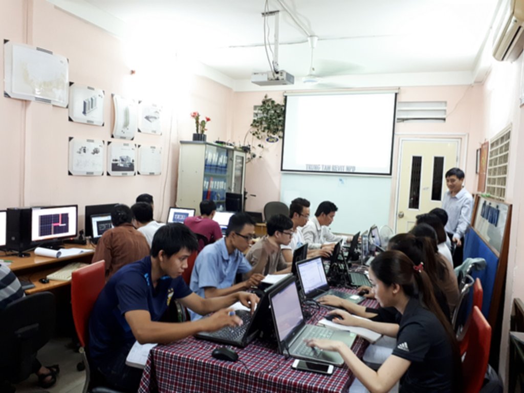 Lớp học Revit tại trung tâm tháng 8-2018